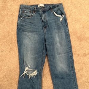 Abercrombie and Fitch Women’s High Rise Kick Flare. Size 32/14 R